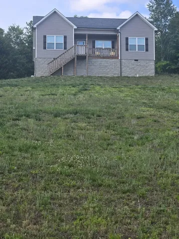 2650 N Hurricane Creek Road Mc Ewen TN 37101