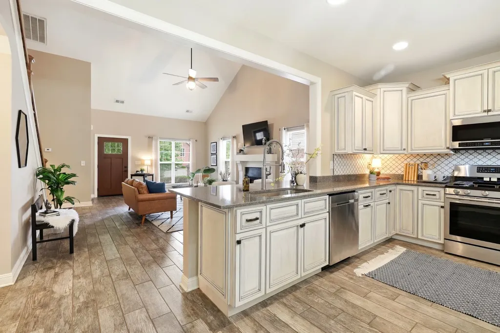 7412 Riverland Drive Nashville TN 37221