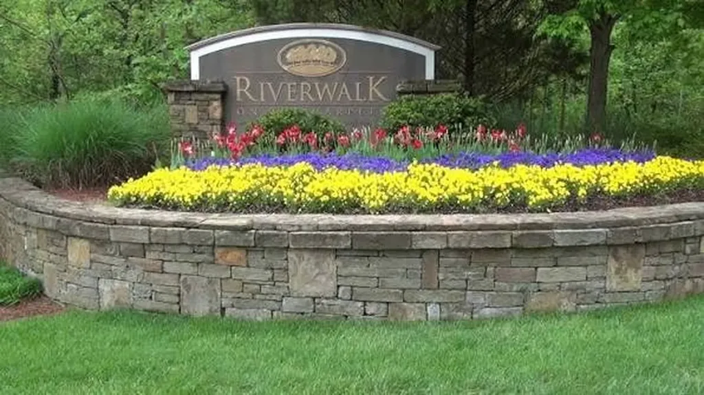 7412 Riverland Drive Nashville TN 37221