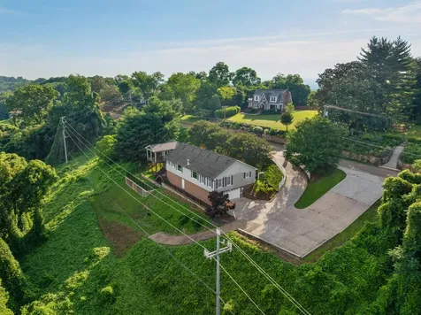 661 S Crest Road Chattanooga TN 37404