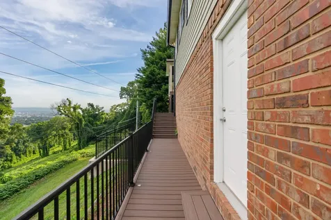 661 S Crest Road Chattanooga TN 37404