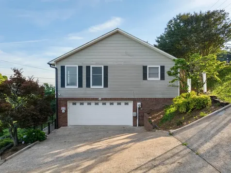 661 S Crest Road Chattanooga TN 37404