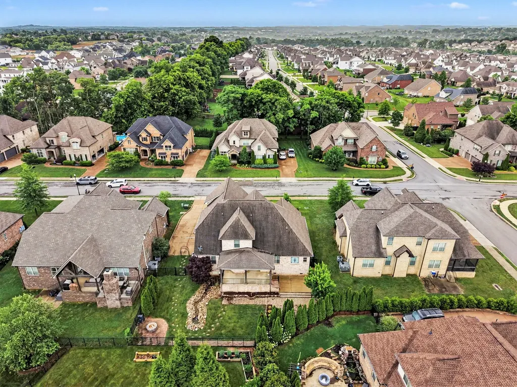 2972 Stewart Campbell Point Spring Hill TN 37174