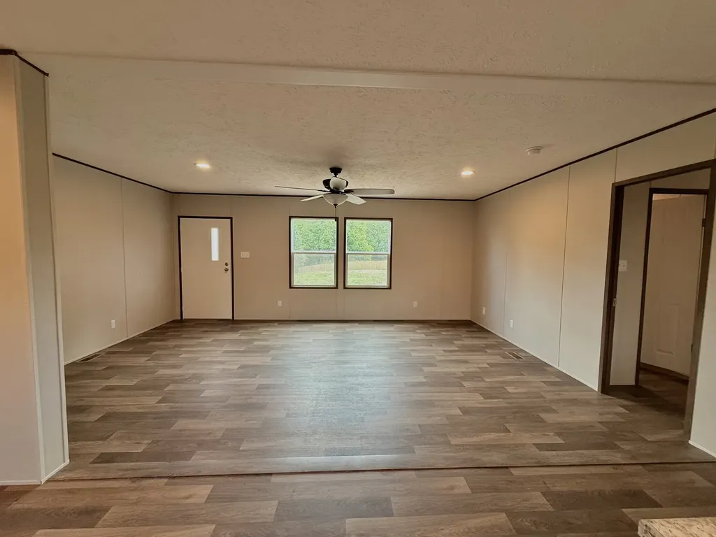 885 Junior Witt Rock Island TN 38581