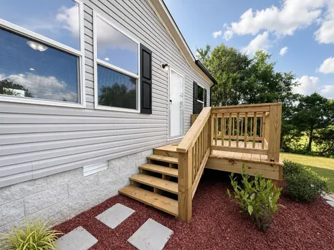 885 Junior Witt Rock Island TN 38581