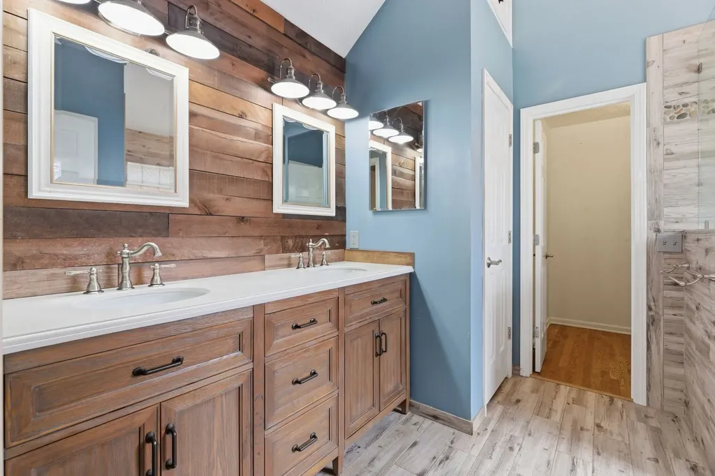 2014 Adonis Drive Murfreesboro TN 37128