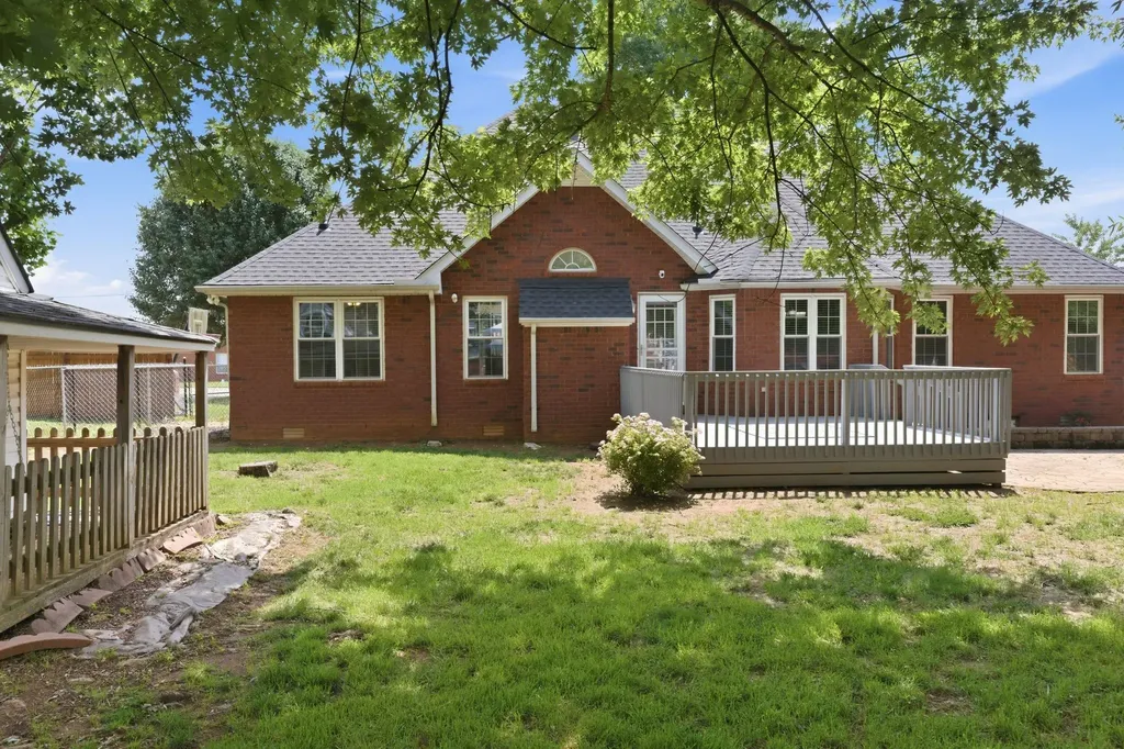 2014 Adonis Drive Murfreesboro TN 37128