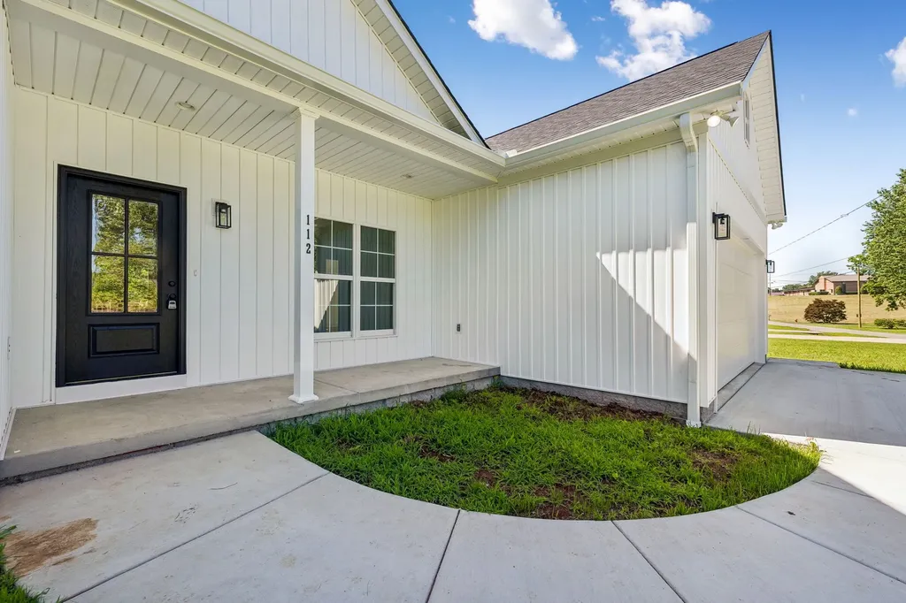 112 Rogers Avenue Winchester TN 37398
