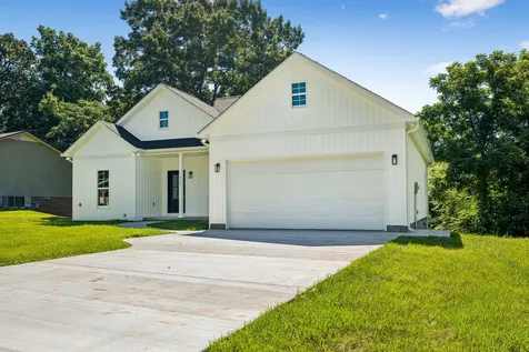 112 Rogers Avenue Winchester TN 37398