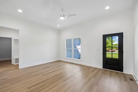 112 Rogers Avenue Winchester TN 37398