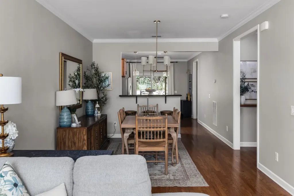 2045 Traemoor Village Drive Nashville TN 37209
