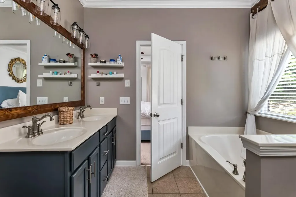 2045 Traemoor Village Drive Nashville TN 37209