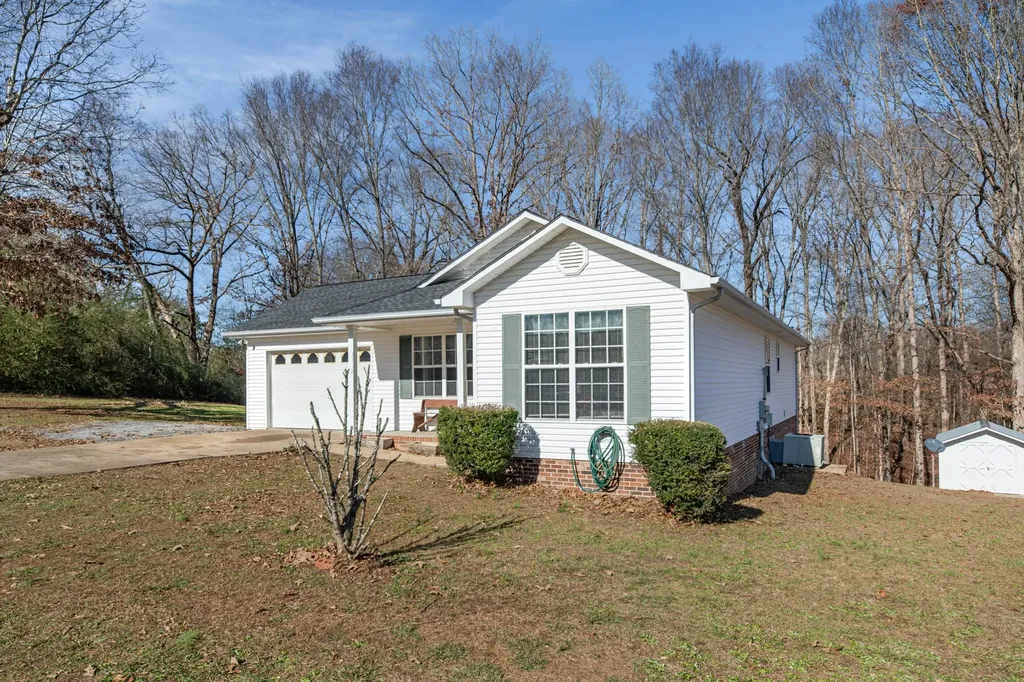 3117 Country Side Drive Centerville TN 37033