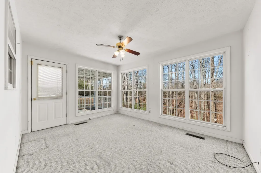 3117 Country Side Drive Centerville TN 37033