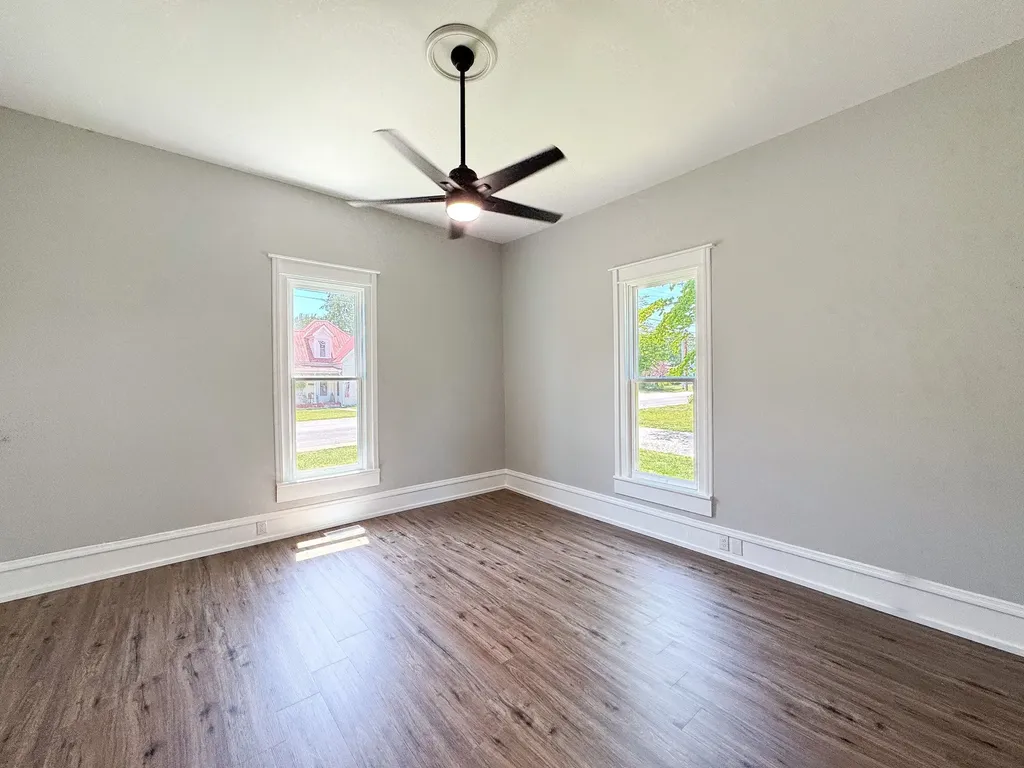 203 College Street Portland TN 37148