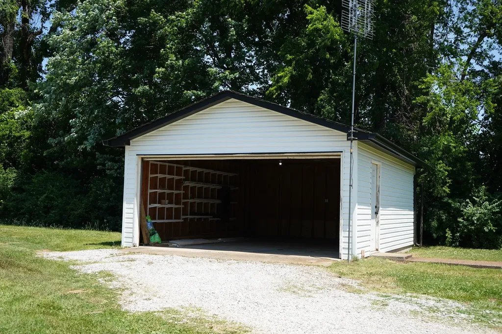 203 College Street Portland TN 37148