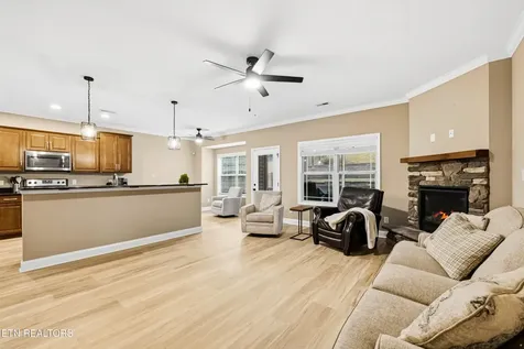 1230 Peake Lane Knoxville TN 37922