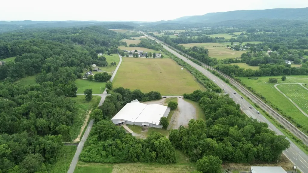 153 Kemmer Road Spring City TN 37381