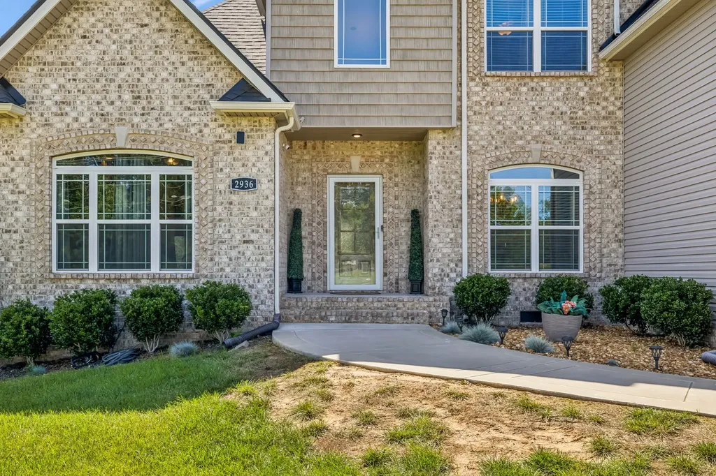 2936 Kirkwood Road Clarksville TN 37043