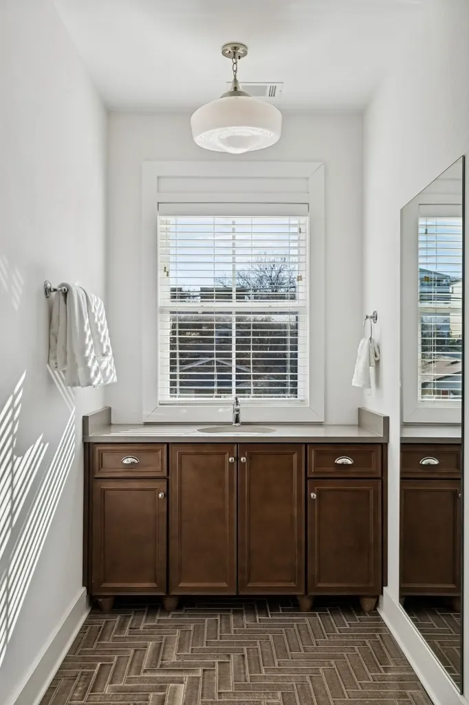 1 Claiborne Street Nashville TN 37210
