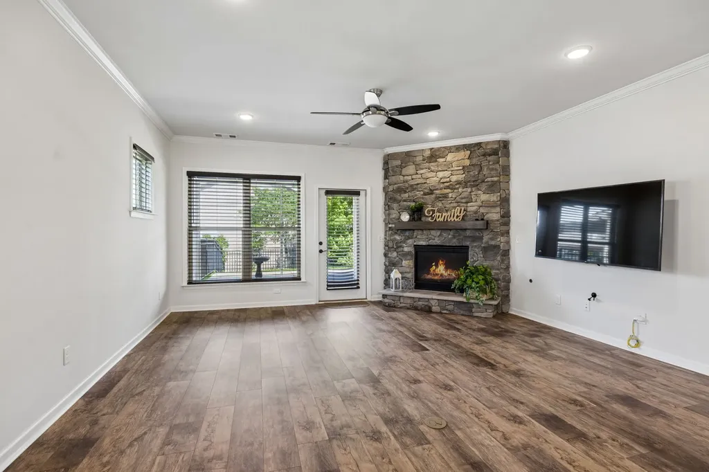 2212 Henderson Drive Spring Hill TN 37174