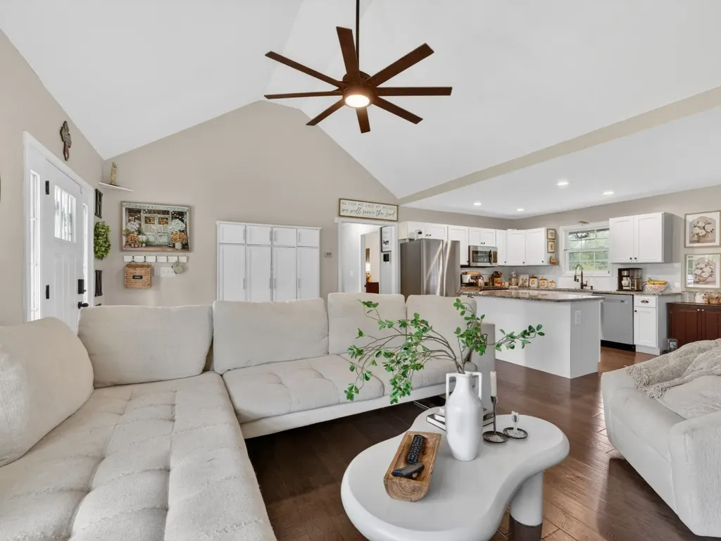 518 Poplar Bend Drive Dickson TN 37055