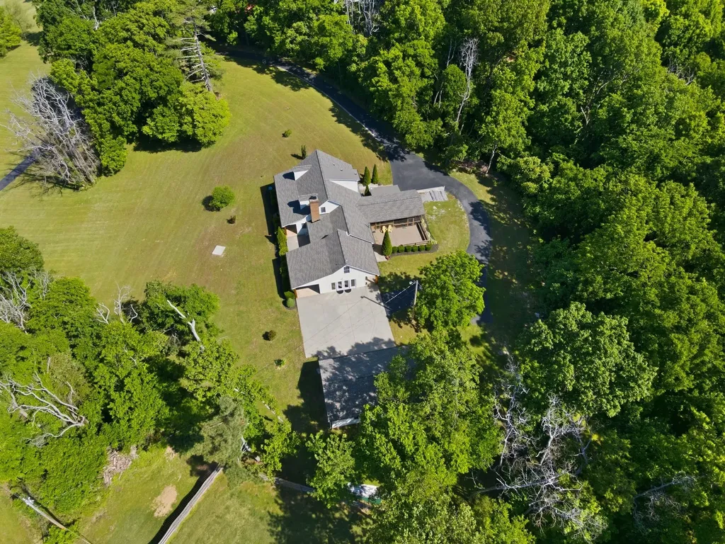 881 Mount Olivet Road Columbia TN 38401
