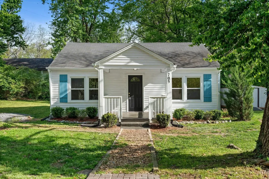 705 Williams Lane Clarksville TN 37040