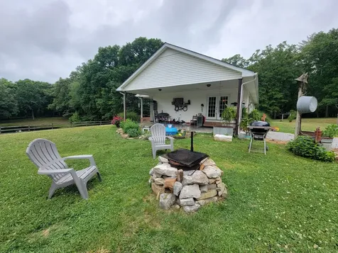 1089 Jim Clark Road Erin TN 37061