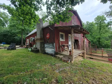 1089 Jim Clark Road Erin TN 37061