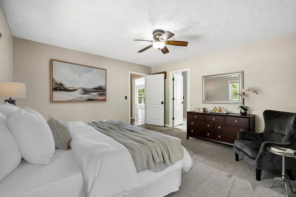 546 Lauren Park Drive Burns TN 37029