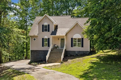 546 Lauren Park Drive Burns TN 37029