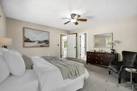 546 Lauren Park Drive Burns TN 37029