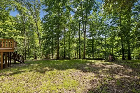 546 Lauren Park Drive Burns TN 37029