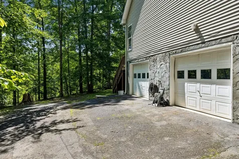 546 Lauren Park Drive Burns TN 37029