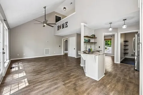 546 Lauren Park Drive Burns TN 37029
