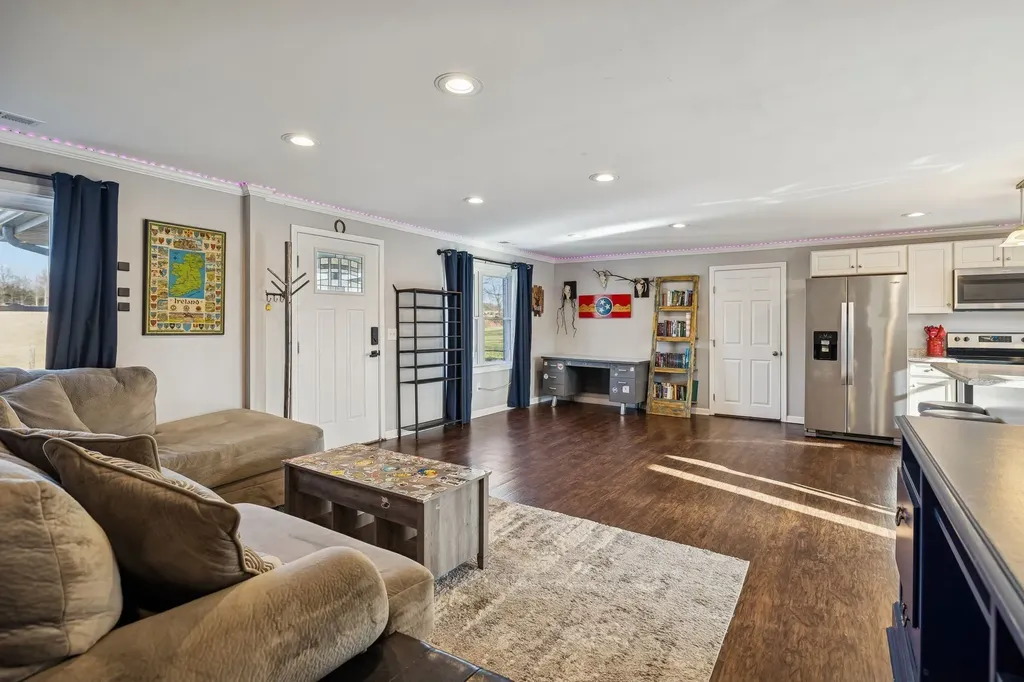 411 Purtle Road Lafayette TN 37083
