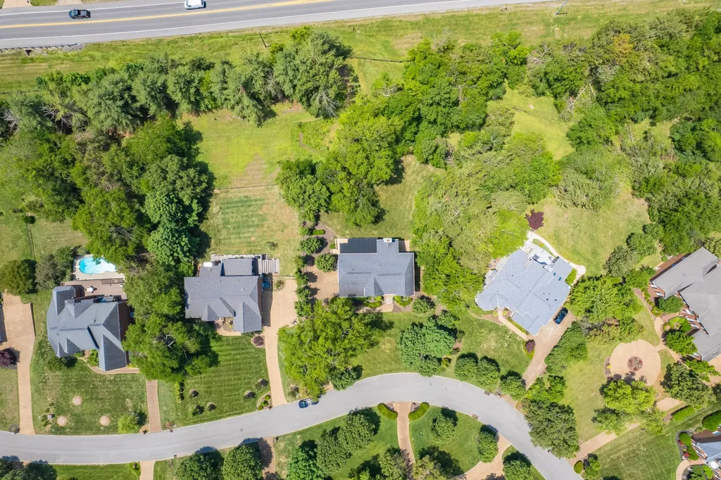 9023 Fallswood Lane Brentwood TN 37027