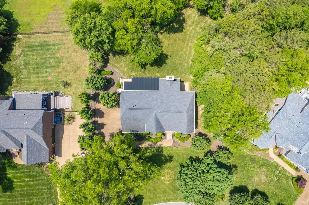 9023 Fallswood Lane Brentwood TN 37027