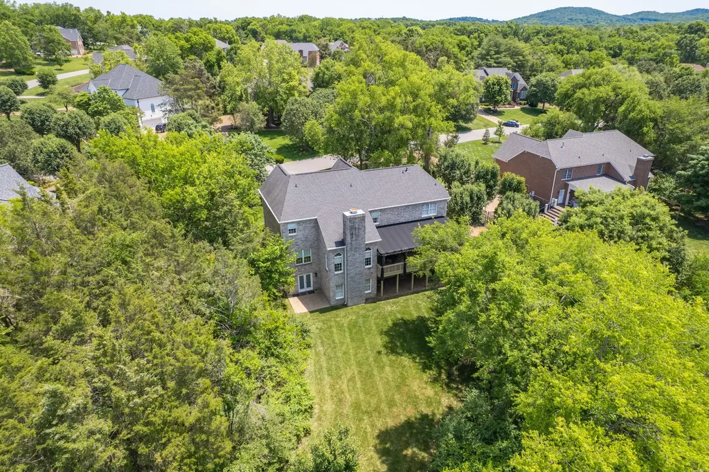 9023 Fallswood Lane Brentwood TN 37027