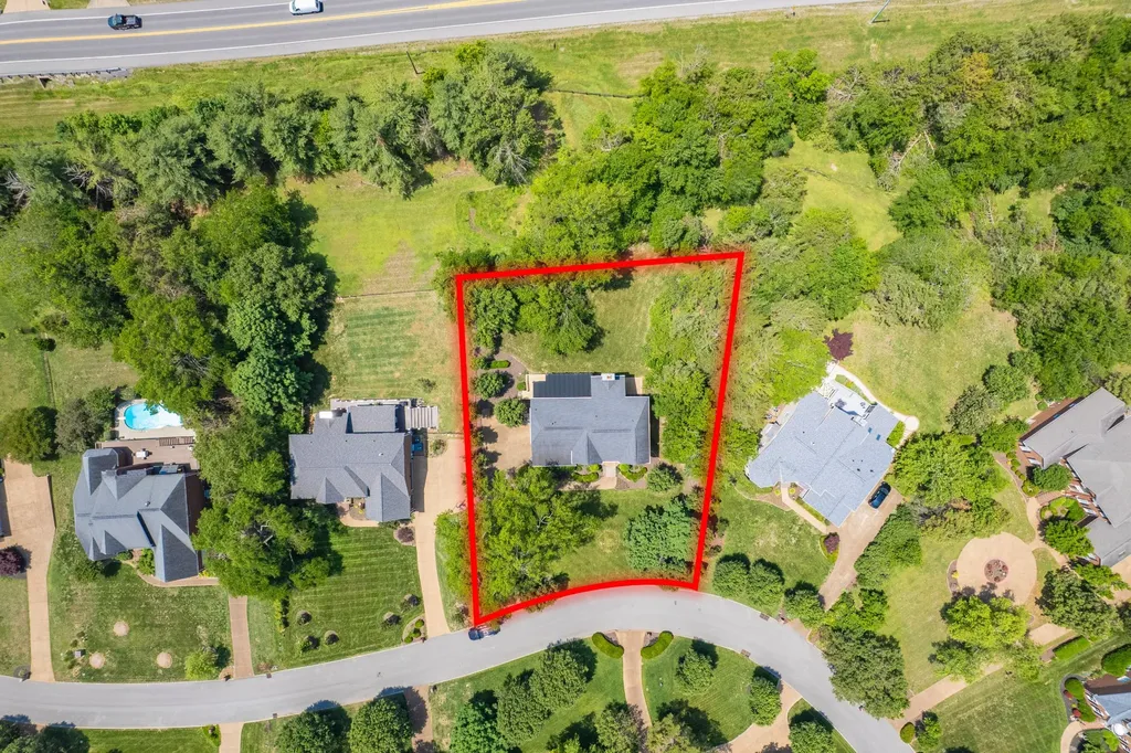 9023 Fallswood Lane Brentwood TN 37027