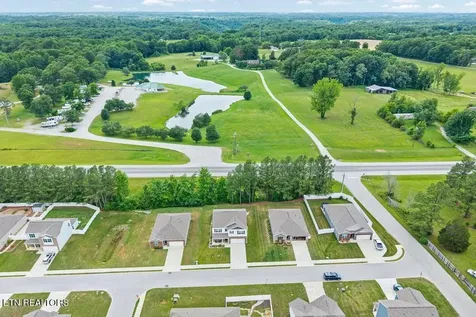 176 Nunally Drive Baxter TN 38544
