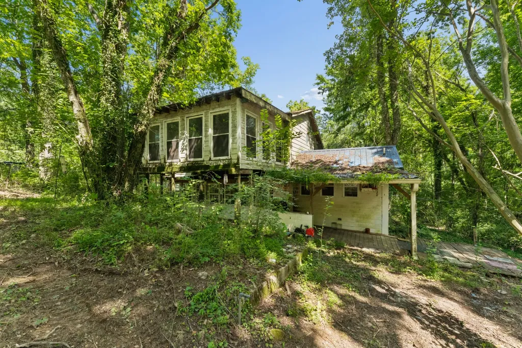 8797 Highway 100 Nashville TN 37221