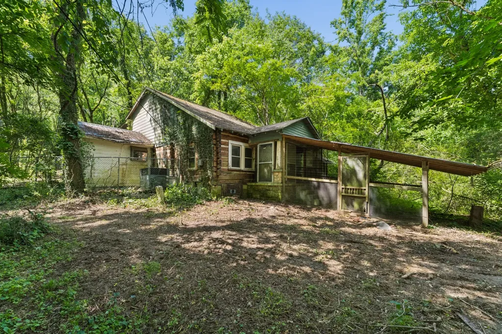 8797 Highway 100 Nashville TN 37221