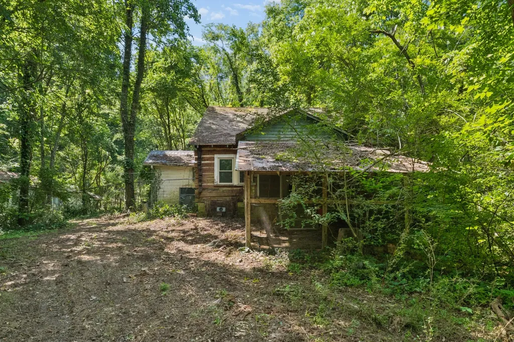8797 Highway 100 Nashville TN 37221