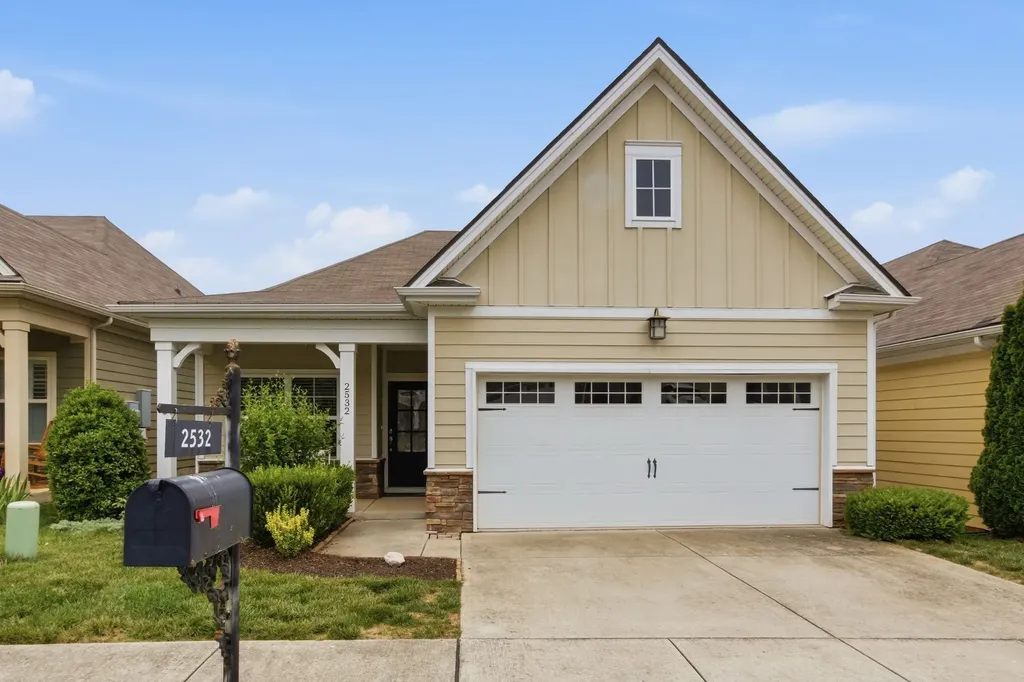 2532 Hanover Drive Columbia TN 38401