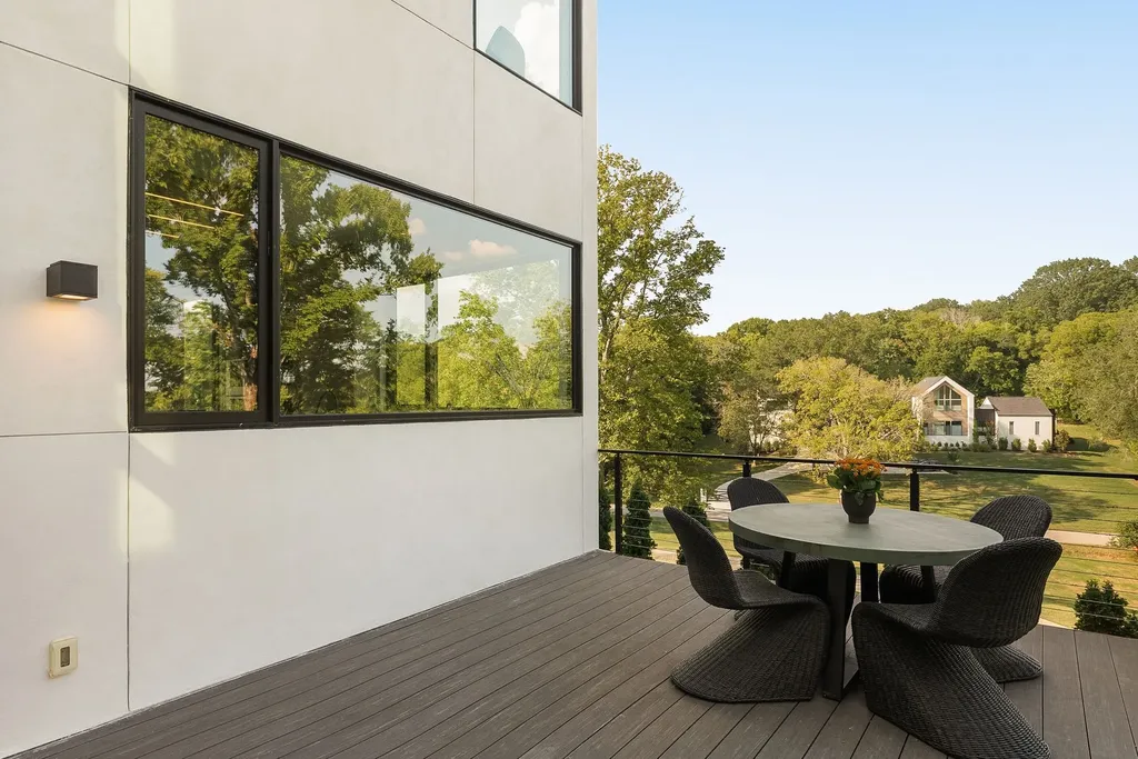 6321 E Valley Road Nashville TN 37205