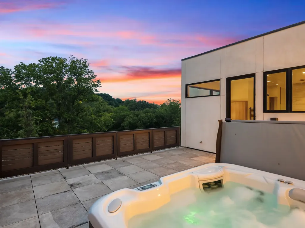 6321 E Valley Road Nashville TN 37205