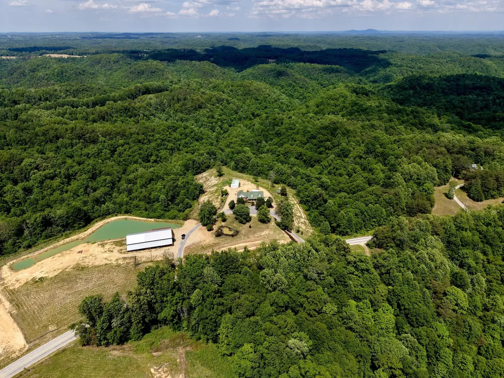 6701 Mccormick Ridge Road Whitleyville TN 38588