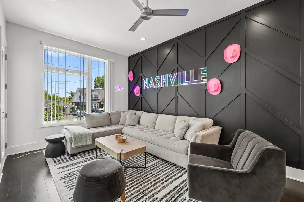 2003 Beech Avenue Nashville TN 37204